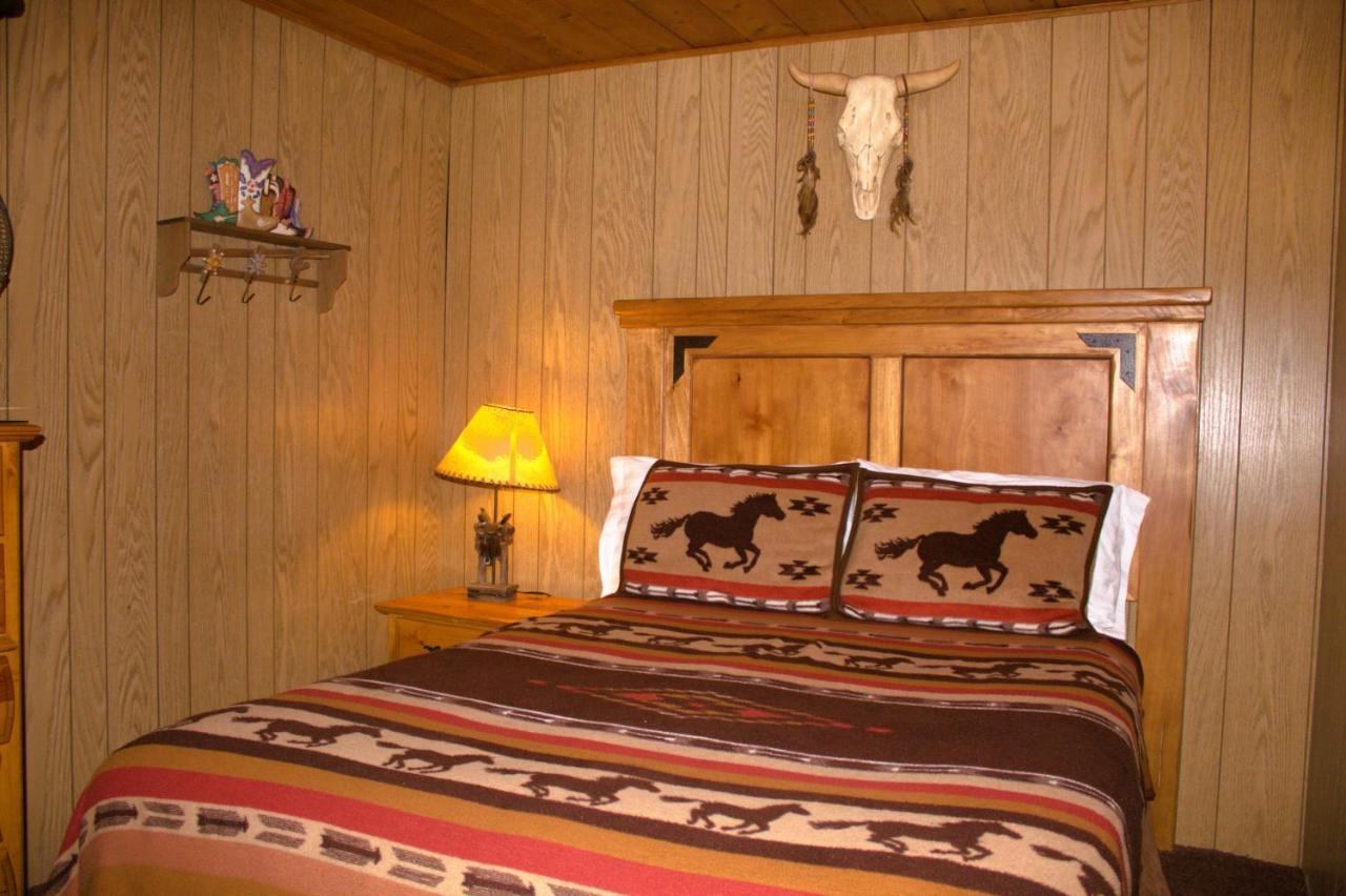 Goldmine Lodge *